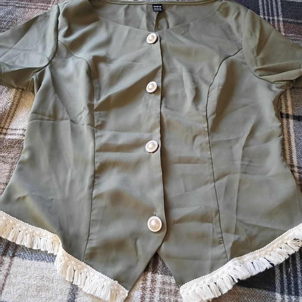 Chic Olive Button-Up Blouse with Fringe
